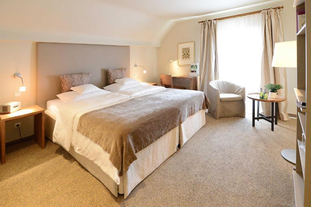 Romantik Hotel Jagdhaus Waldfrieden Bilsen Habitación foto