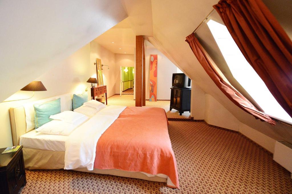 Romantik Hotel Jagdhaus Waldfrieden Bilsen Habitación foto