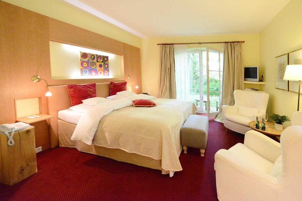 Romantik Hotel Jagdhaus Waldfrieden Bilsen Habitación foto