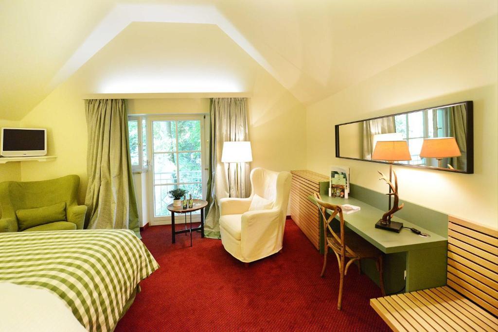 Romantik Hotel Jagdhaus Waldfrieden Bilsen Habitación foto